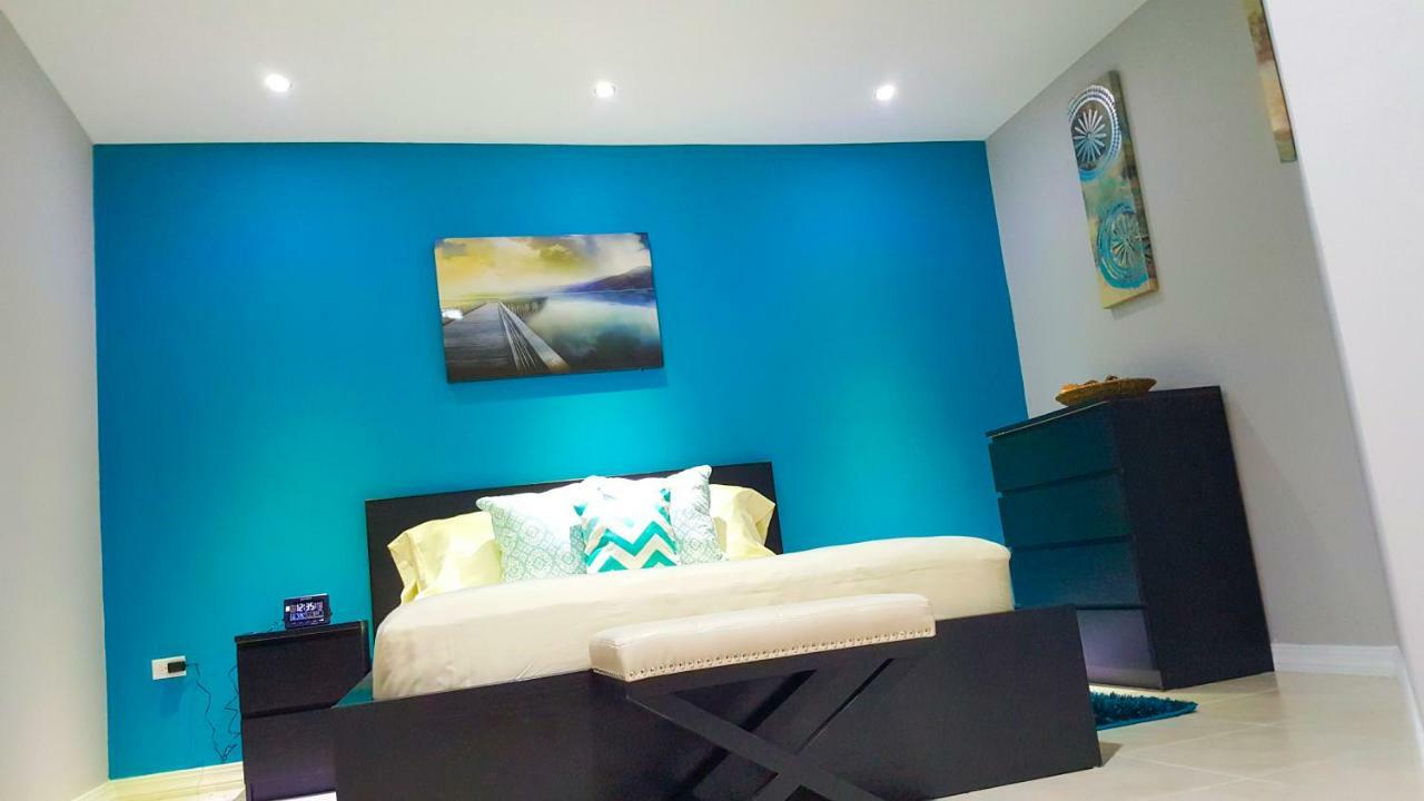 Donhead New Kingston Apt 3 Экстерьер фото